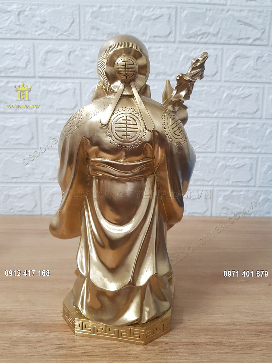 H&igrave;nh ảnh v&ocirc; c&ugrave;ng đẹp ph&iacute;a sau vật phẩm